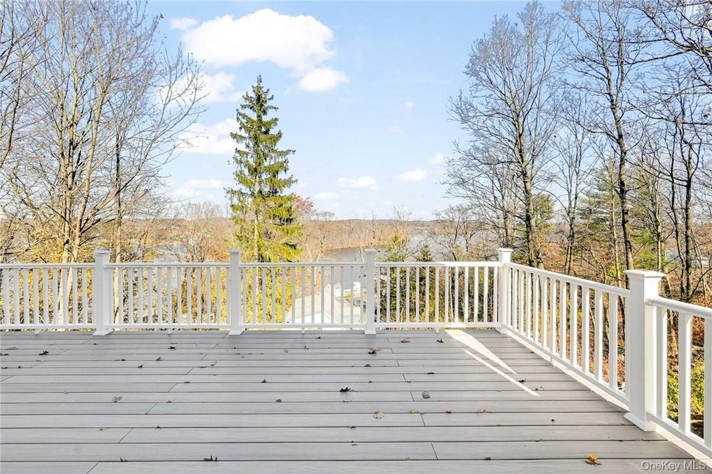 225 Hilltop Street - Photo 8