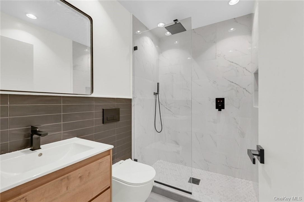 225 Hilltop Street - Photo 22