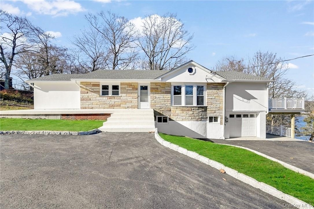 225 Hilltop Street - Photo 2