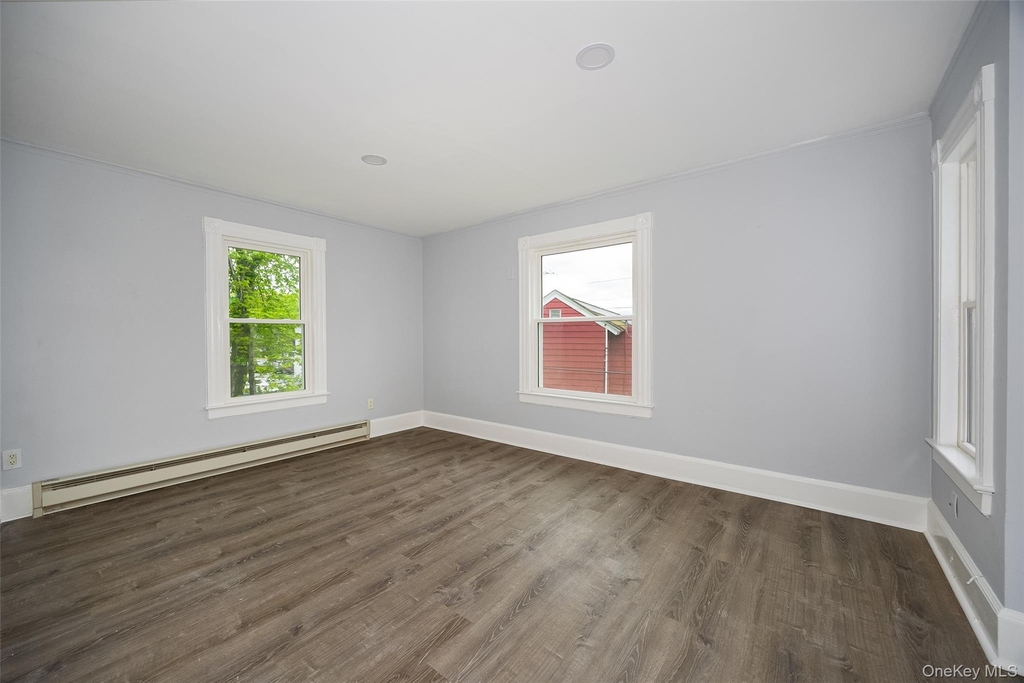 39 Fowler Avenue - Photo 9