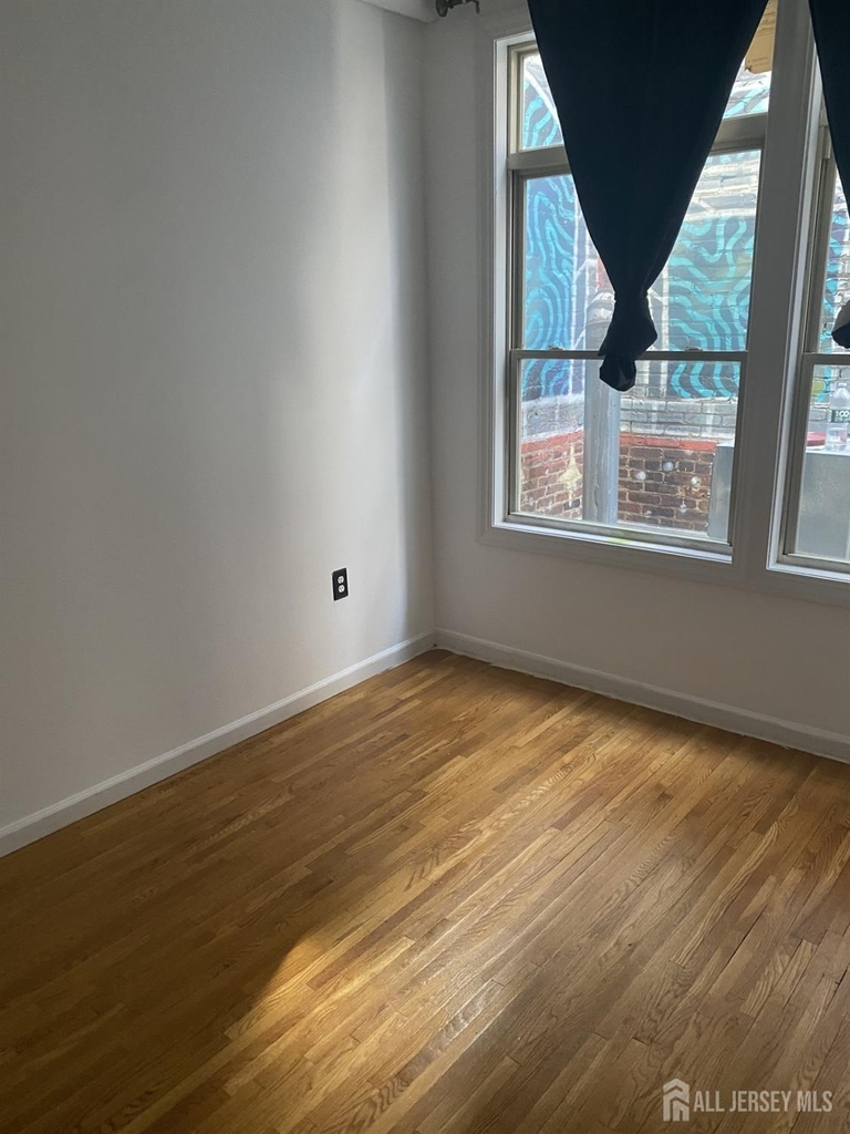 378 George Street - Photo 9