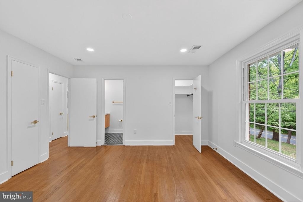11523 Vale Road - Photo 13