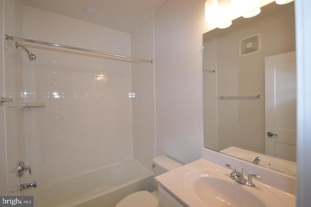 13518 Sayward Boulevard - Photo 27