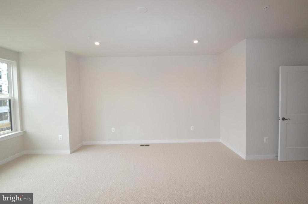13518 Sayward Boulevard - Photo 18