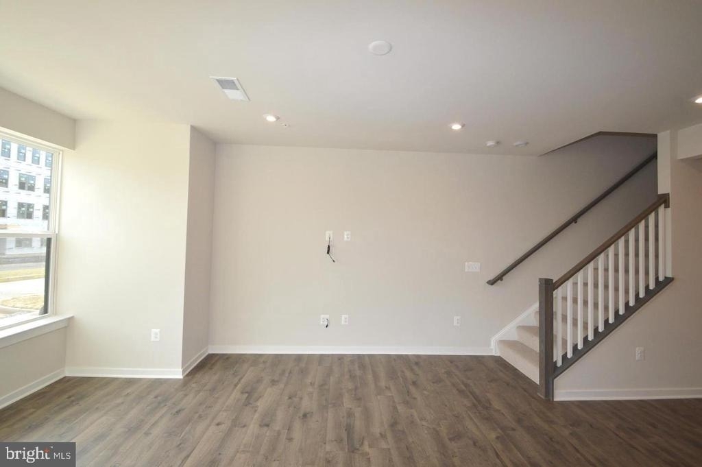13518 Sayward Boulevard - Photo 4