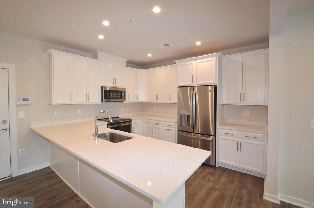 13518 Sayward Boulevard - Photo 7