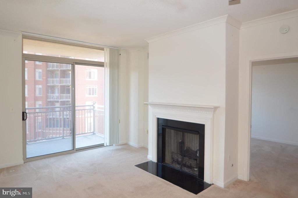 4490 Market Commons Drive - Photo 6