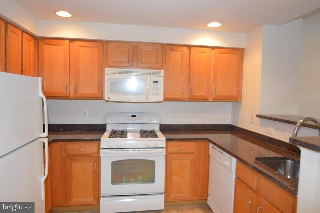 4490 Market Commons Drive - Photo 2