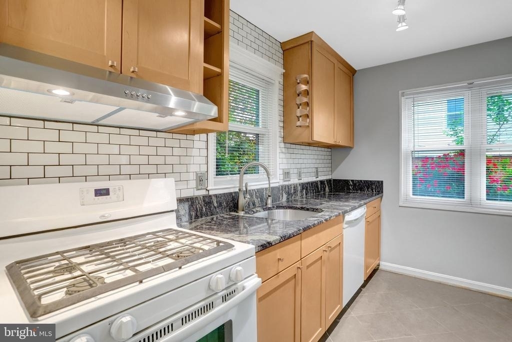 2340 Fairview Terrace - Photo 1