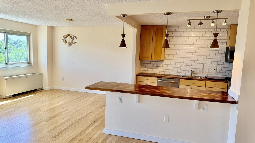 1225 Martha Custis Drive - Photo 5