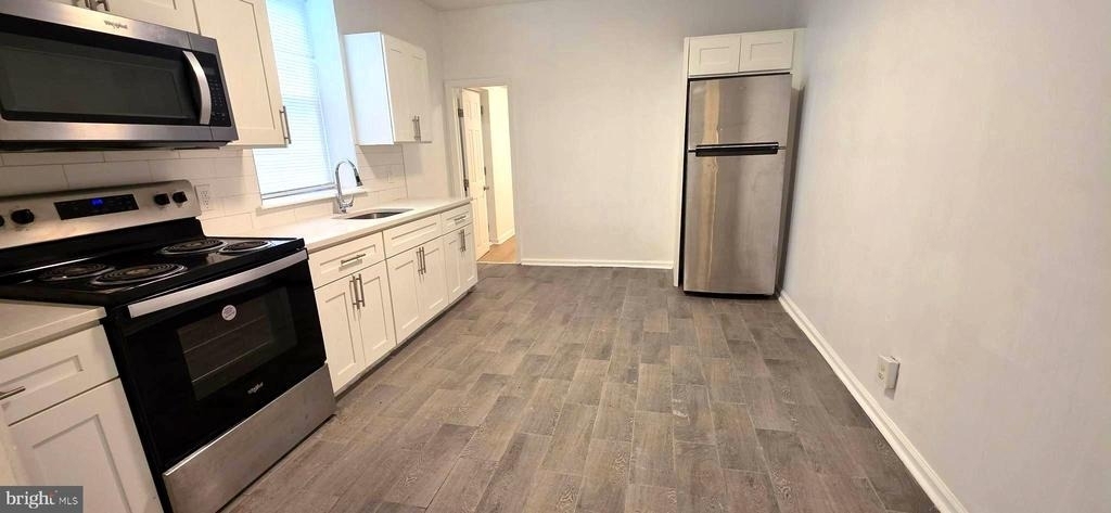 6233 Chew Avenue - Photo 12