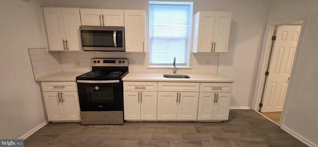 6233 Chew Avenue - Photo 13
