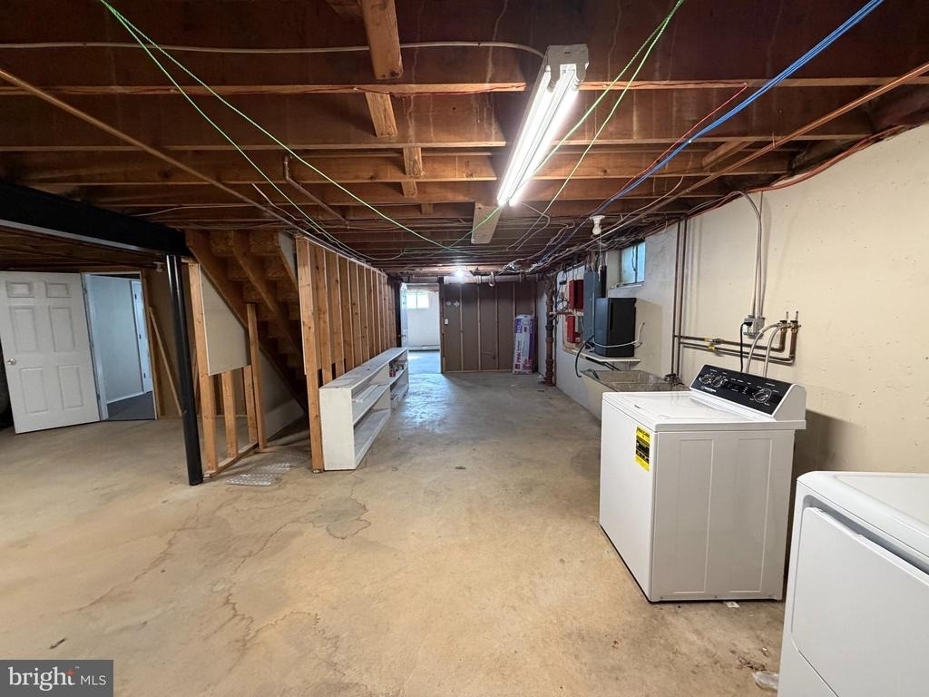 319 Meetinghouse Lane - Photo 36