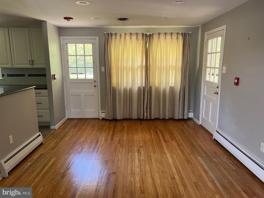 319 Meetinghouse Lane - Photo 4