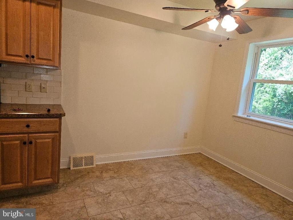 598 Belmont Avenue - Photo 8