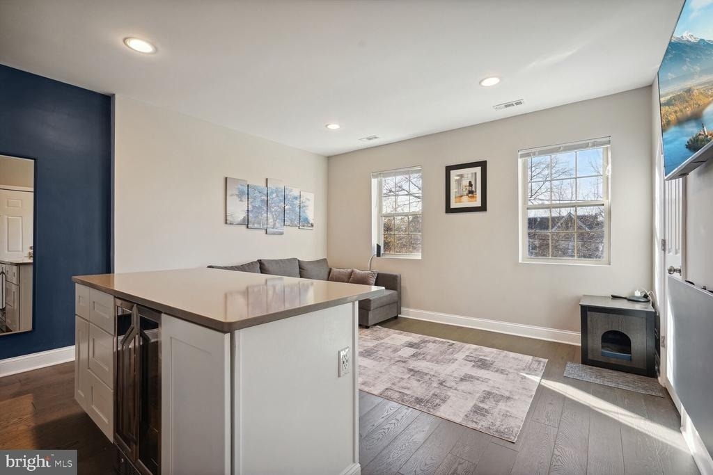 4809 3rd Street Nw - Photo 4