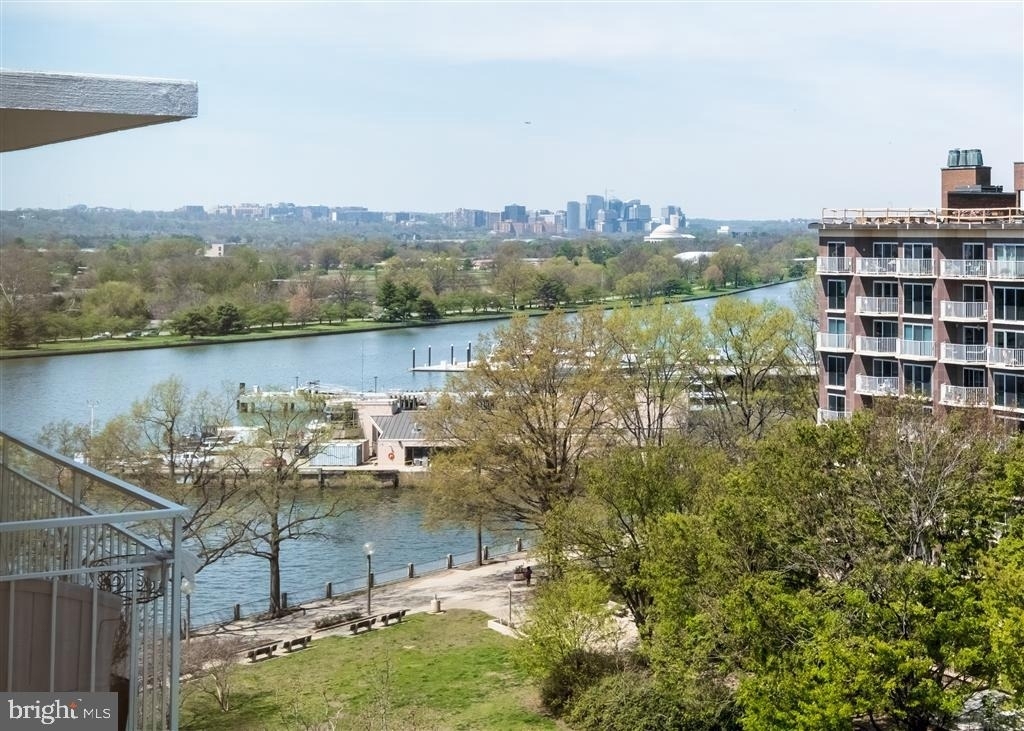 1425 4th Street Sw - Photo 3