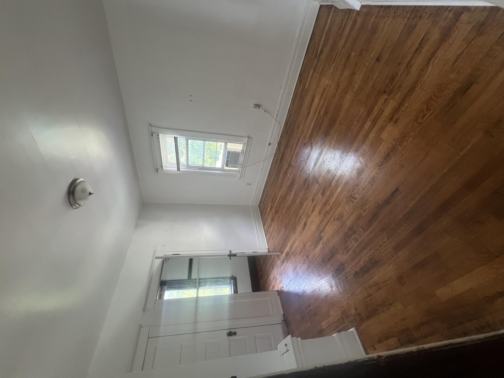 2921 Helen Street - Photo 9