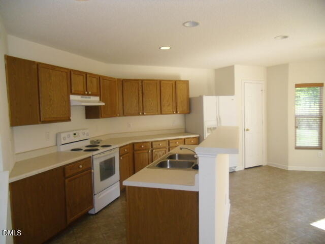 816 Statler Drive - Photo 2