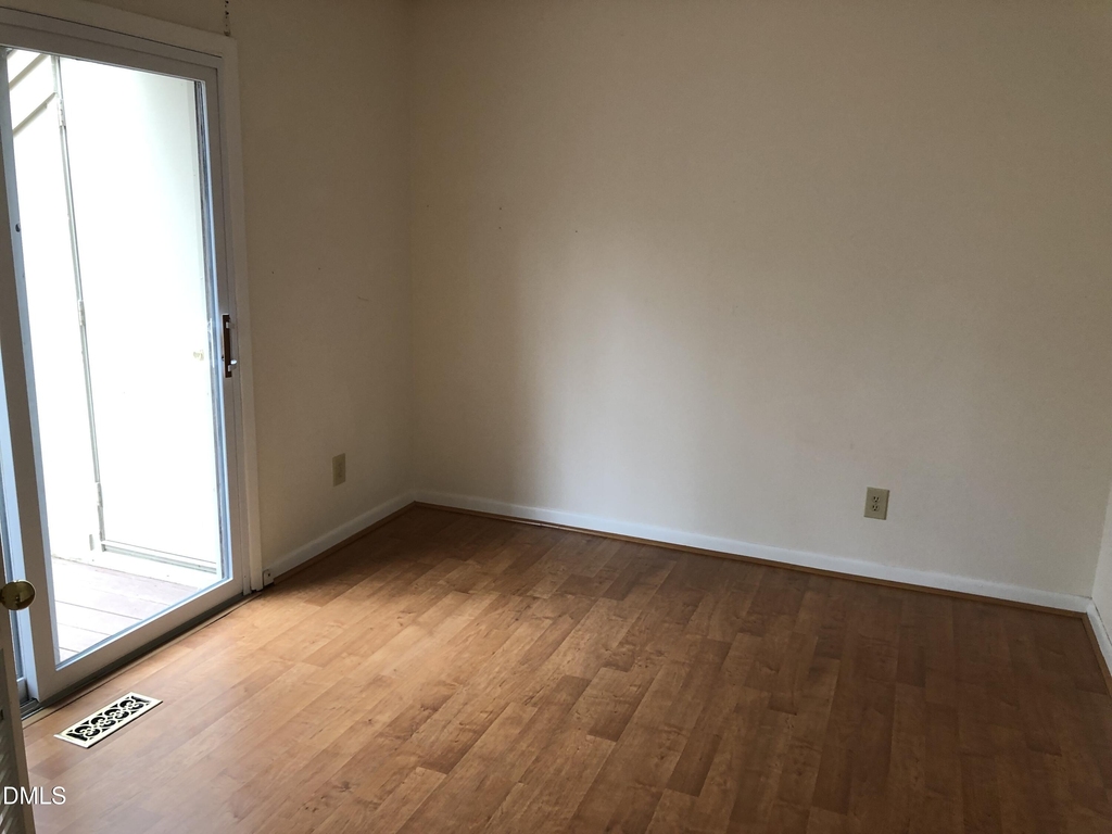 4100 Five Oaks Drive - Photo 8