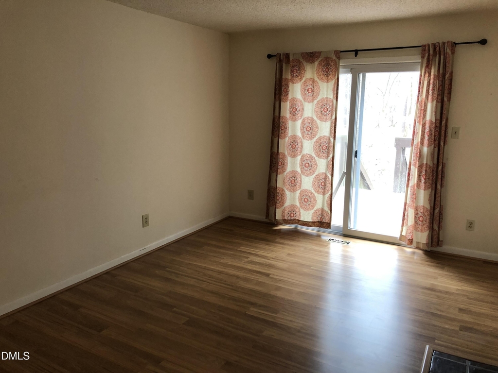 4100 Five Oaks Drive - Photo 3