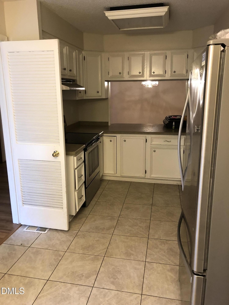 4100 Five Oaks Drive - Photo 10