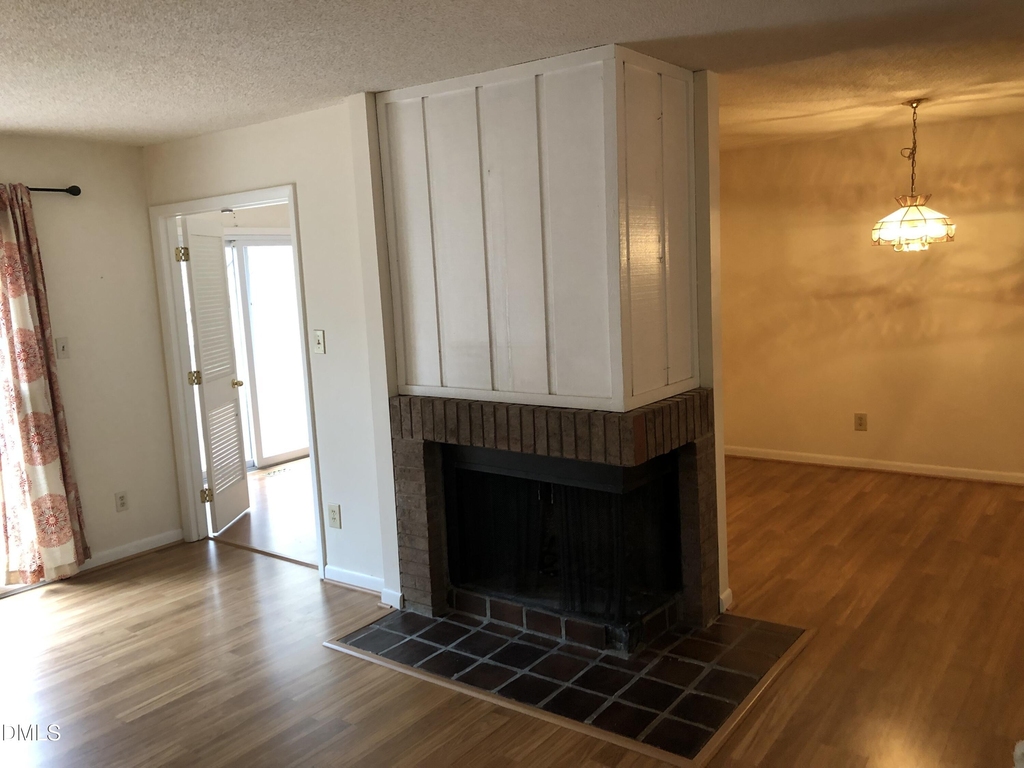 4100 Five Oaks Drive - Photo 5