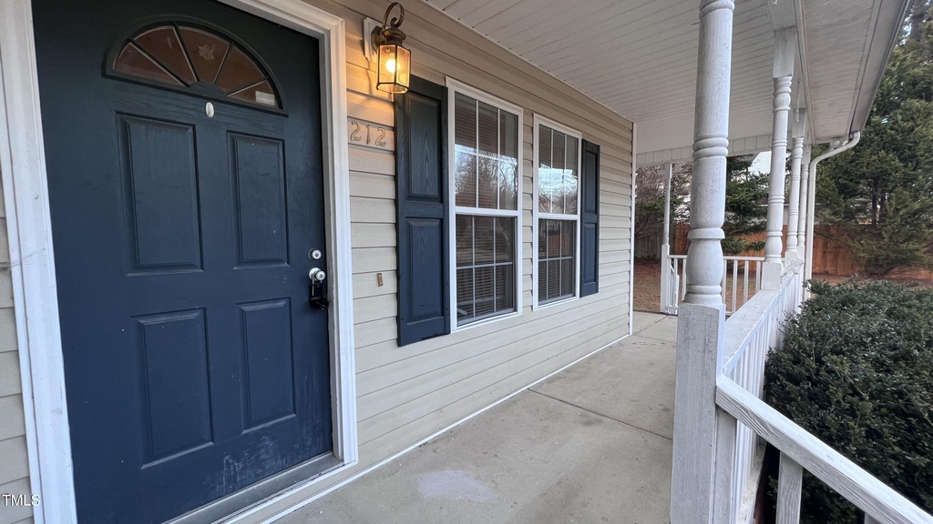 212 Walnut Creek Drive - Photo 2