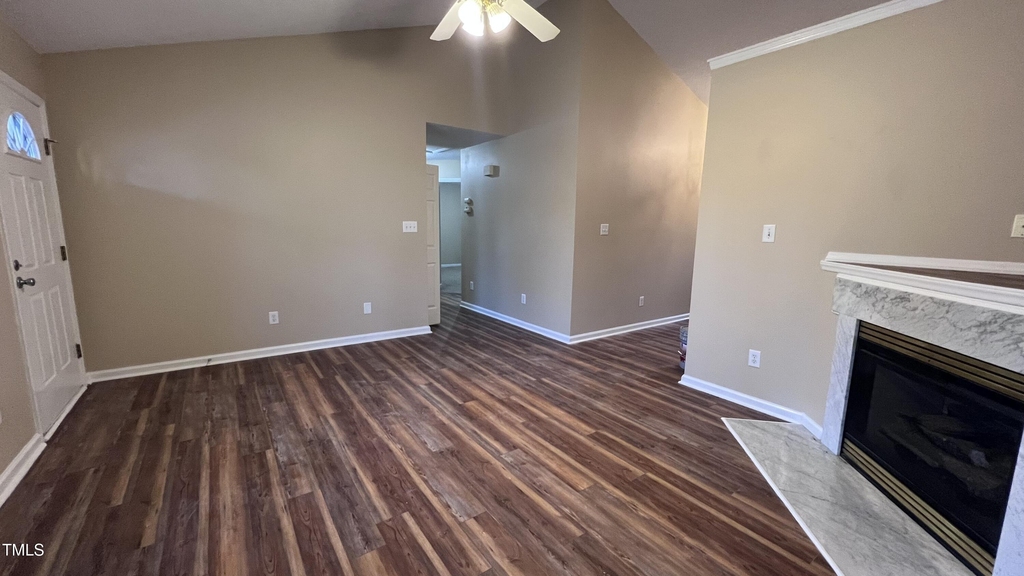 212 Walnut Creek Drive - Photo 4