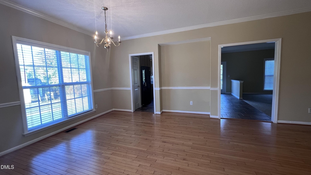 201 Tecumseh Court - Photo 5