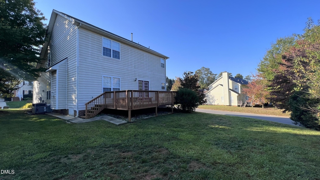 201 Tecumseh Court - Photo 30