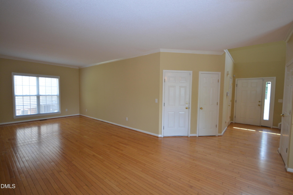 201 Tecumseh Court - Photo 7