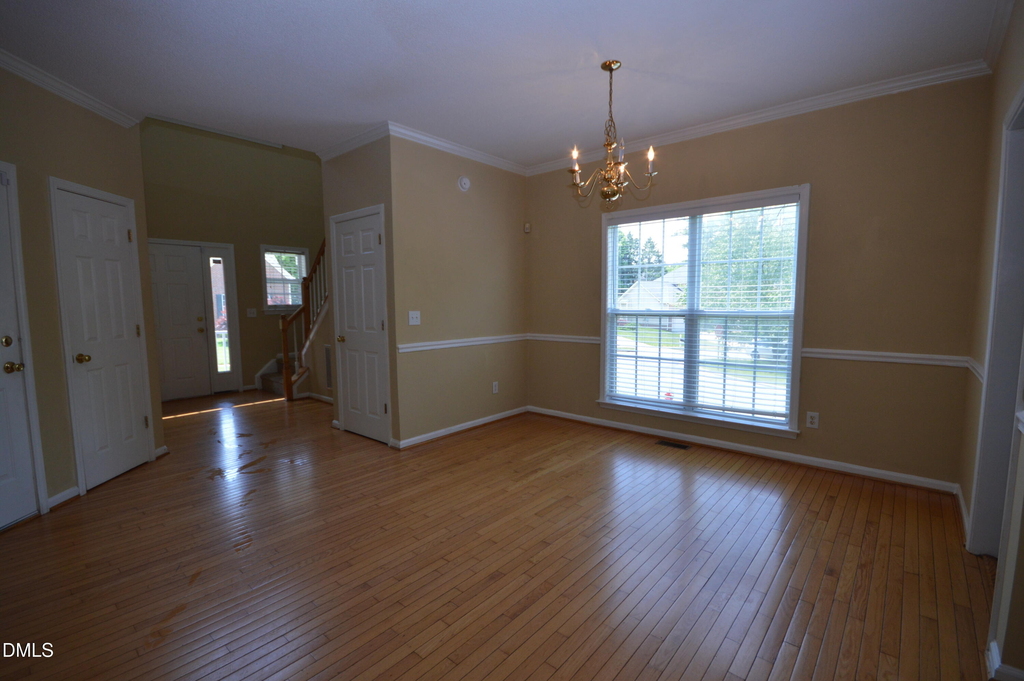 201 Tecumseh Court - Photo 6