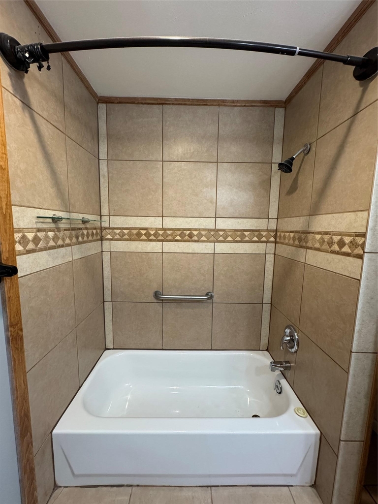 3520 Roanoke Dr - Photo 10