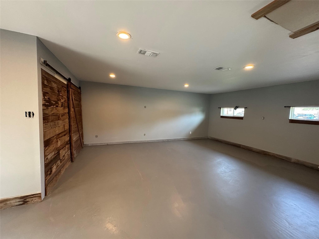 3520 Roanoke Dr - Photo 5