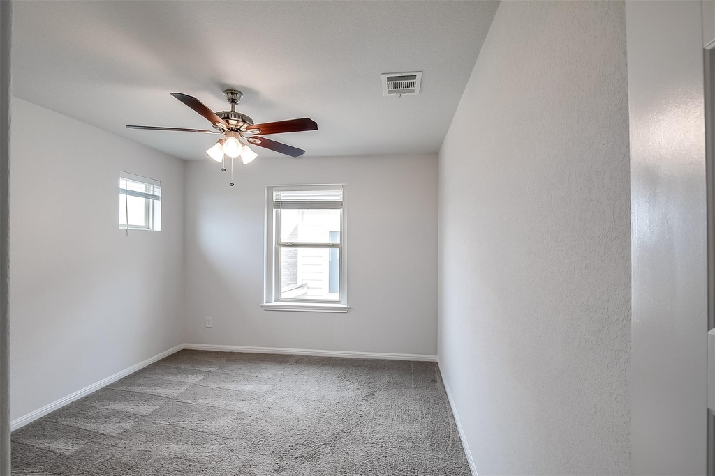 100 Earl Keen St - Photo 20