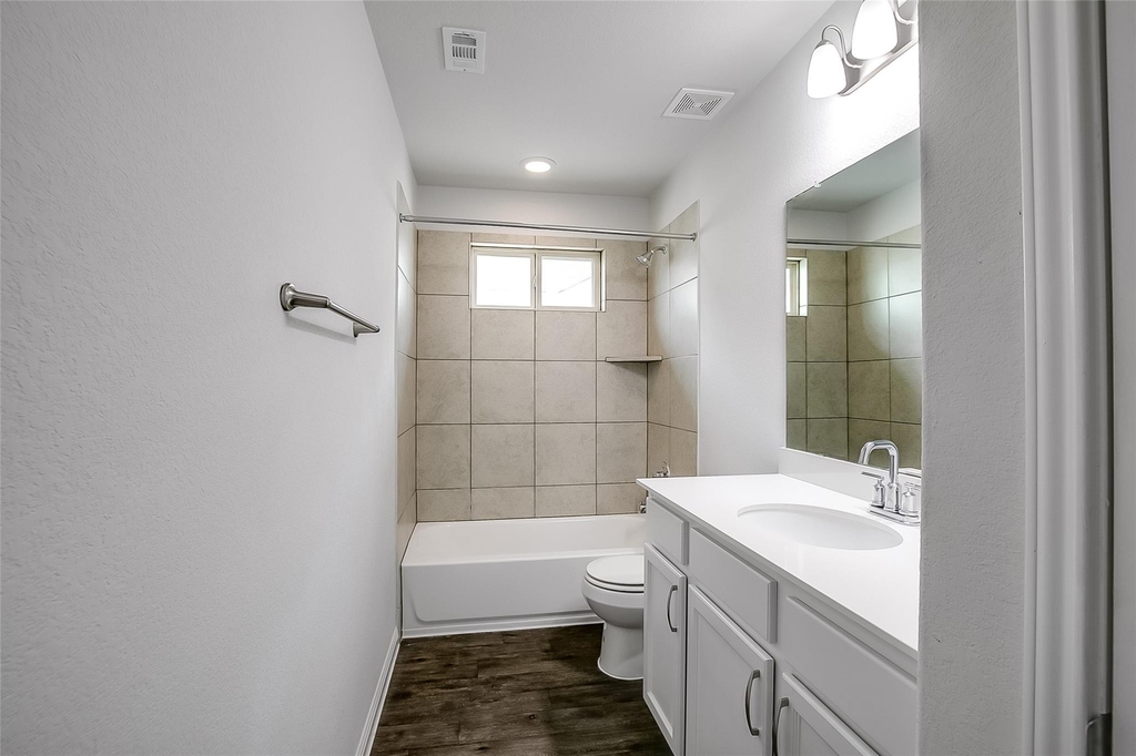 100 Earl Keen St - Photo 21