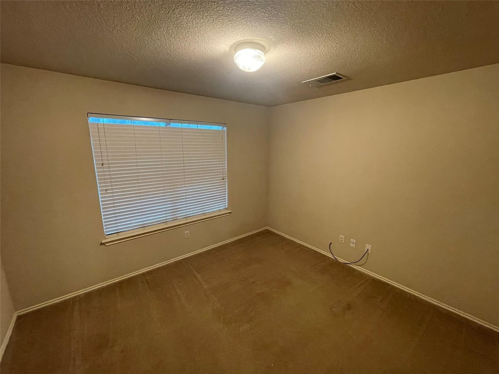 1211 Peyton Pl - Photo 14