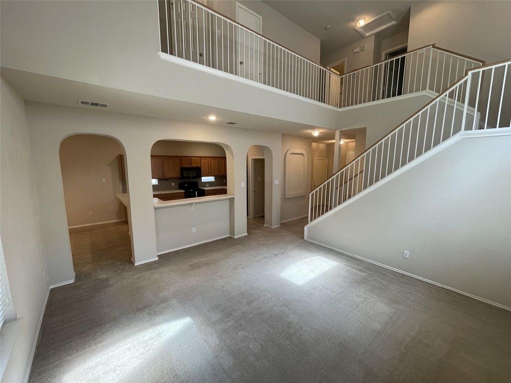 1211 Peyton Pl - Photo 4