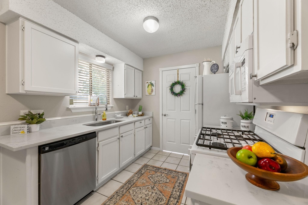 2311 Burleson Rd - Photo 9