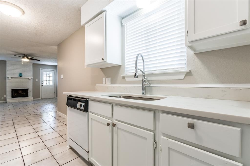 2311 Burleson Rd - Photo 11