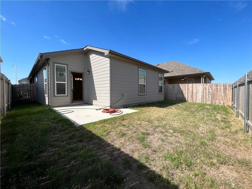 6409 Wagon Spring St - Photo 15