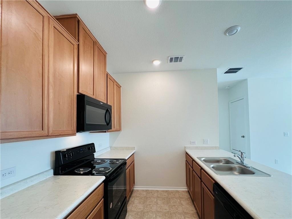 6409 Wagon Spring St - Photo 2