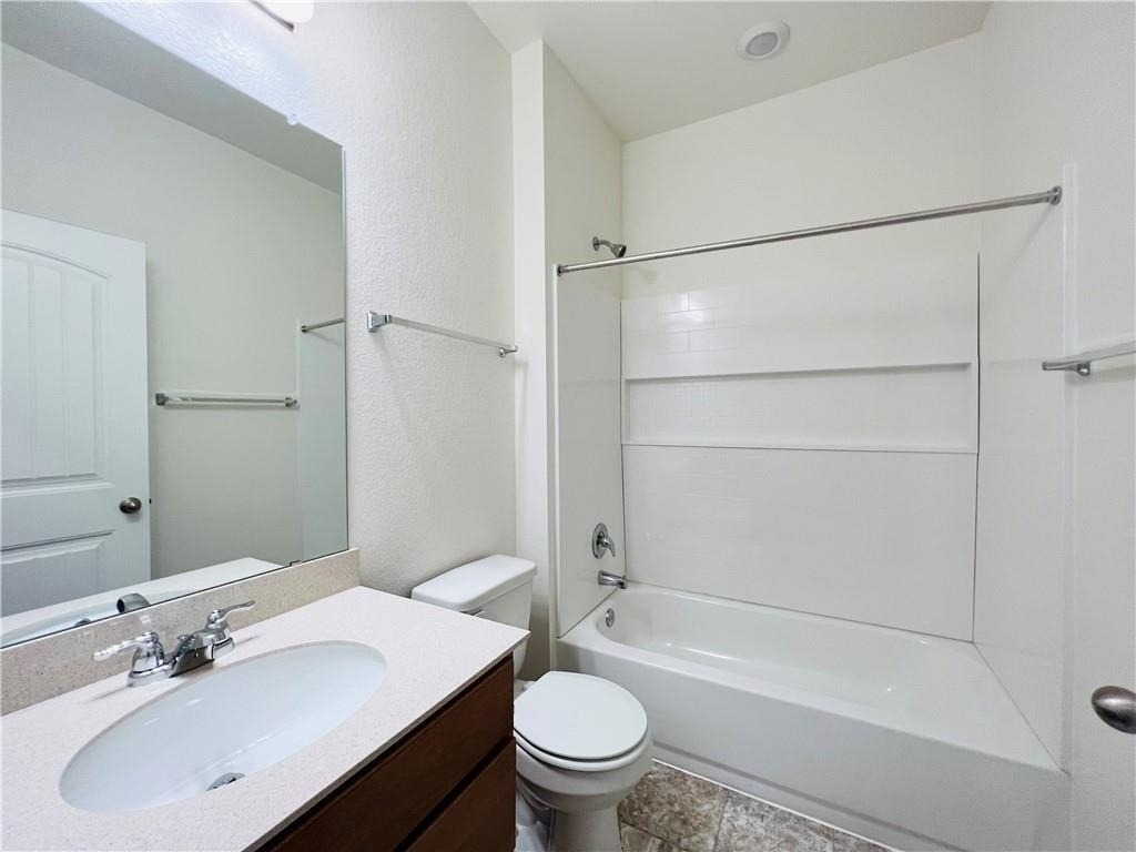 6409 Wagon Spring St - Photo 14