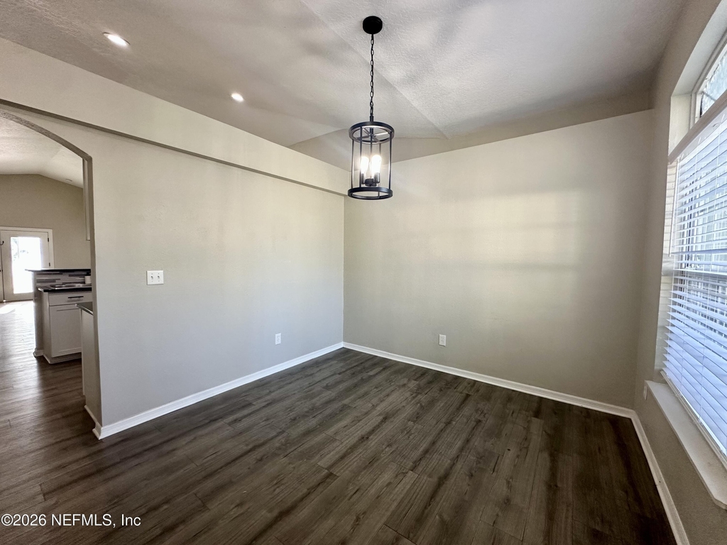 1559 Irishwood Court - Photo 3