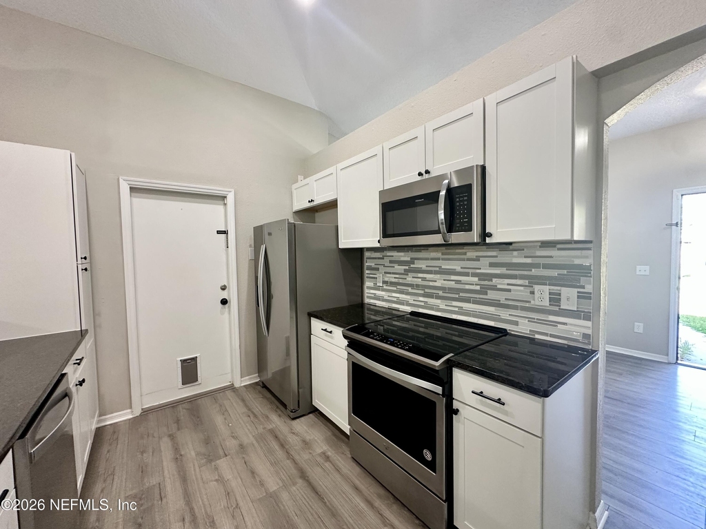 1559 Irishwood Court - Photo 7