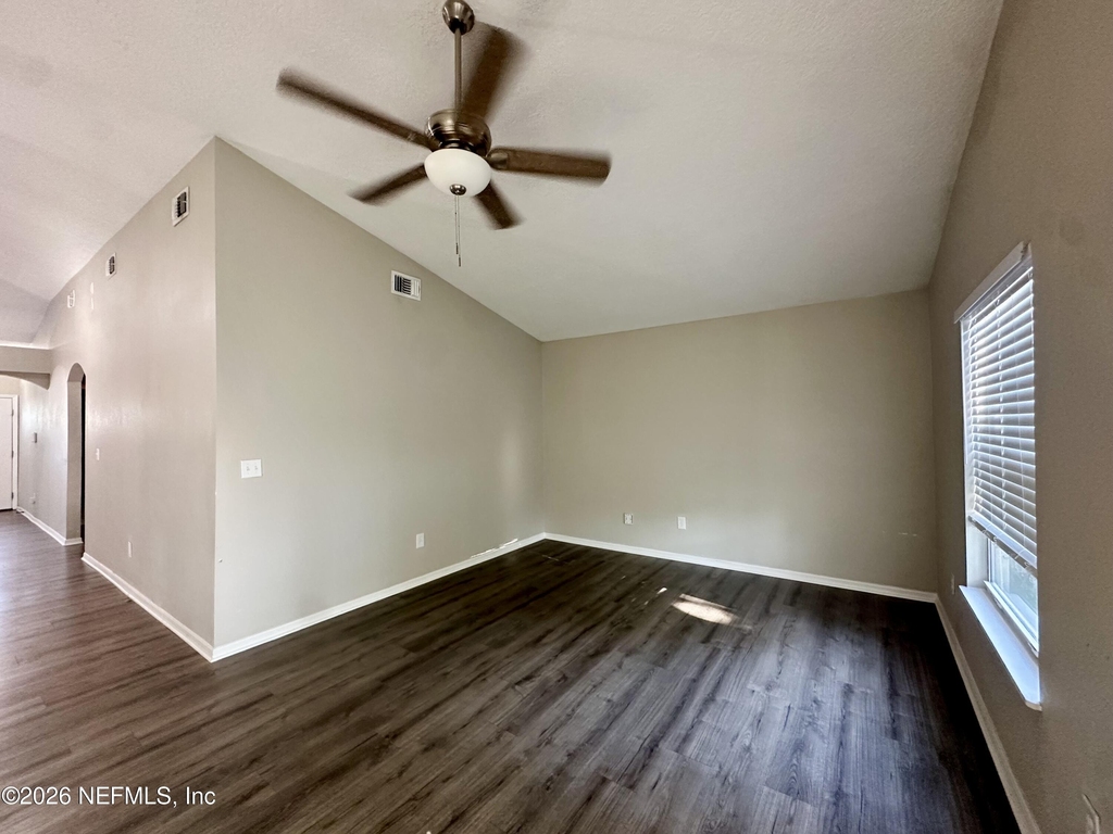 1559 Irishwood Court - Photo 10