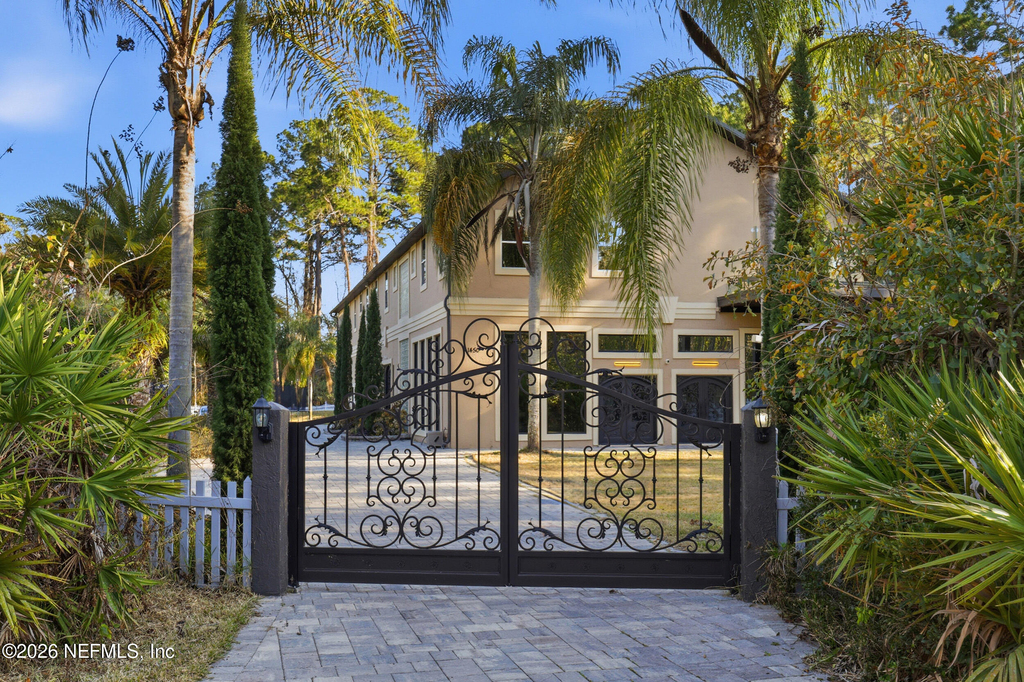 1450 Wentworth Avenue - Photo 67