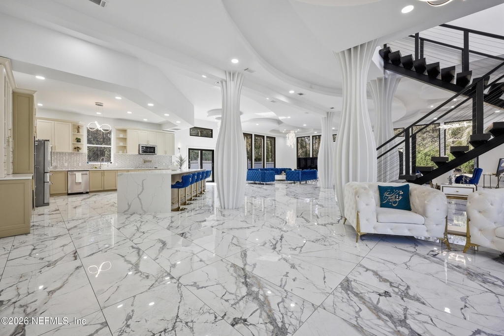 1450 Wentworth Avenue - Photo 4