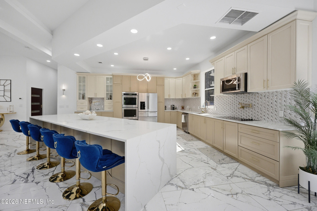 1450 Wentworth Avenue - Photo 7
